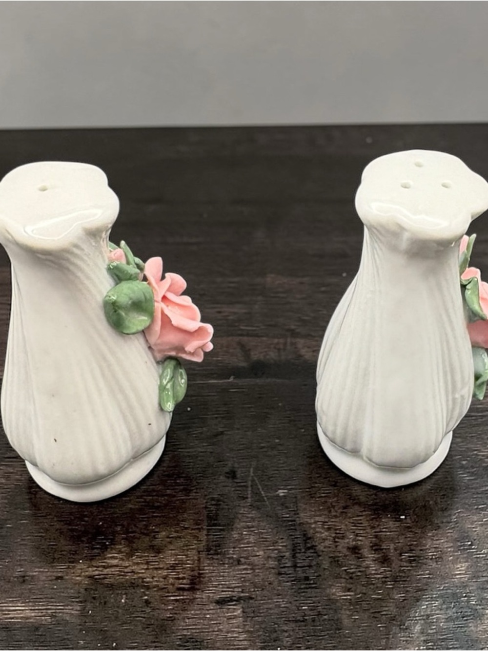 Vintage Porcelain White Salt & Pepper Shakers w/ Molded Pink Rose & Green Leaves - Picture 3 of 12